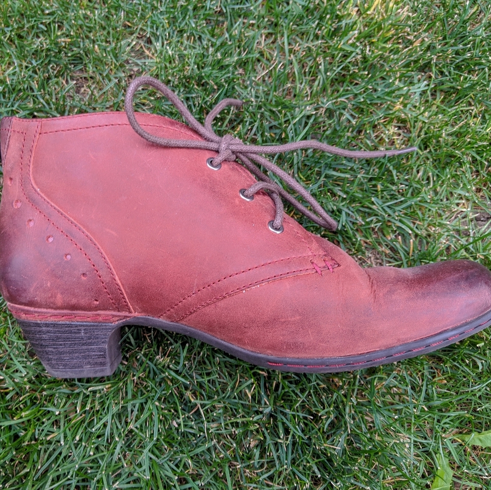 Woman's Rockport Aria boots - Picture 3 of 4